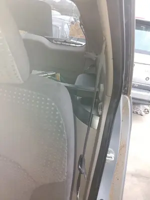 Foto de CINTURON SEGURIDAD TRASERO IZQUIERDO MITSUBISHI GRANDIS (NA0W) 2.0 DI-D CAT (136 CV / 100 KW)