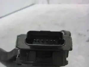 Foto de POTENCIOMETRO PEDAL CITROEN C4 CACTUS 1.2 12V VTi (82 CV / 60 KW) referencia 9671433780 foto 5