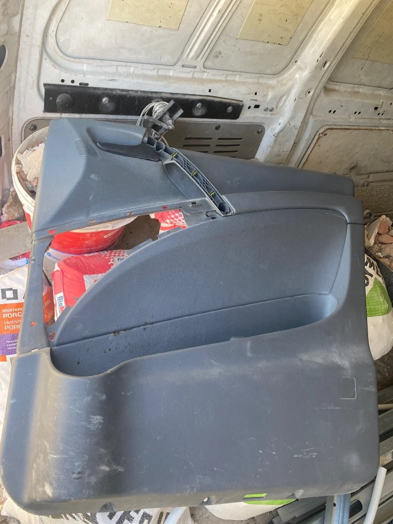 Foto de GUARNECIDO PUERTA DELANTERA DERECHA MERCEDES-BENZ VITO FURGÓN (639) 2.1 CDI CAT (109 CV / 80 KW) referencia A6397270171 7D53