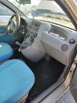 Foto de SALPICADERO FIAT II PANDA (169) 1.2 CAT (60 CV / 44 KW) foto 2