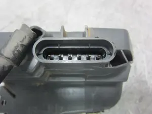 Foto de CERRADURA PUERTA TRASERA IZQUIERDA RENAULT SCENIC III (JZ) 1.6 16V (110 CV / 81 KW) referencia 119333 foto 7