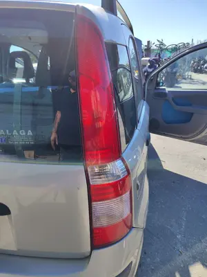 Foto de PILOTO TRASERO DERECHO FIAT II PANDA (169) 1.2 CAT (60 CV / 44 KW) referencia 0051763006