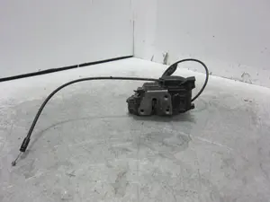 Foto de CERRADURA PUERTA TRASERA DERECHA RENAULT CLIO III 1.5 dCi Diesel (68 CV / 50 KW) referencia 300129F foto 1