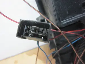 Foto de ELECTROVENTILADOR MERCEDES-BENZ VITO FURGÓN (638) 2.2 16V CDI Turbodiesel CAT (82 CV / 60 KW) referencia 6385004800 foto 2