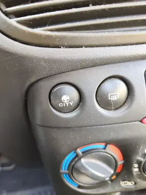 Foto de INTERRUPTOR FIAT II PUNTO (188) BERLINA 1.3 JTD CAT (69 CV / 51 KW)