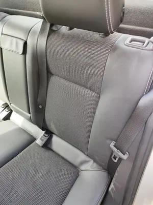 Foto de ASIENTO TRASERO MEDIO OPEL ASTRA H BERLINA 1.7 16V CDTI (110 CV / 81 KW) foto 3