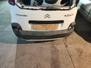 Foto de PARAGOLPES TRASERO CITROEN C3 PICASSO 1.6 HDi FAP (92 CV / 68 KW) referencia 7452XR