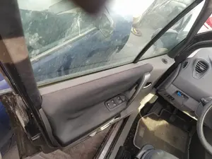 Foto de GUARNECIDO PUERTA DELANTERA IZQUIERDA RENAULT SCENIC II 1.6 16V (113 CV / 83 KW) referencia 7701056904