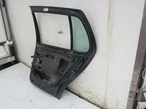 Foto de PUERTA TRASERA DERECHA VOLKSWAGEN POLO III BERLINA (6N2) 1.4 16V (75 CV / 55 KW) foto 4