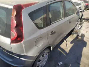 Foto de LUNA CUSTODIA TRASERA DERECHA NISSAN NOTE (E11E) 1.4 CAT (88 CV / 65 KW)
