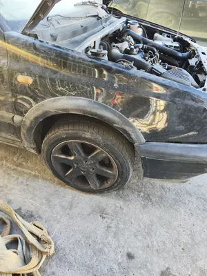 Foto de ALETA DELANTERA DERECHA VOLKSWAGEN GOLF III (1H1)(11.1991) 1.9 TDI (110 CV / 81 KW)