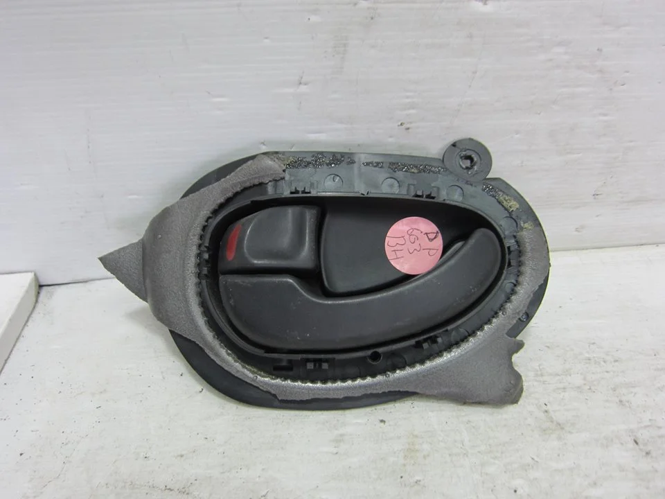 Foto de MANETA INTERIOR DELANTERA DERECHA PEUGEOT 406 BERLINA (S1/S2) 3.0 V6 24V CAT (190 CV / 140 KW) referencia 9616307577