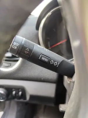 Foto de MANDO INTERMITENTES CHEVROLET CRUZE 2.0 Diesel CAT (163 CV / 120 KW)