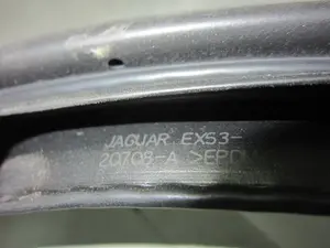 Foto de GOMAS CONTORNO PUERTA JAGUAR F-TYPE COUPÉ 2.0 TwinTurbo CAT (300 CV / 221 KW) referencia EX5320708A foto 2