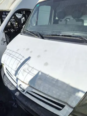Foto de CAPO NISSAN INTERSTAR (X70) 2.5 dCi Diesel CAT (114 CV / 84 KW) foto 3