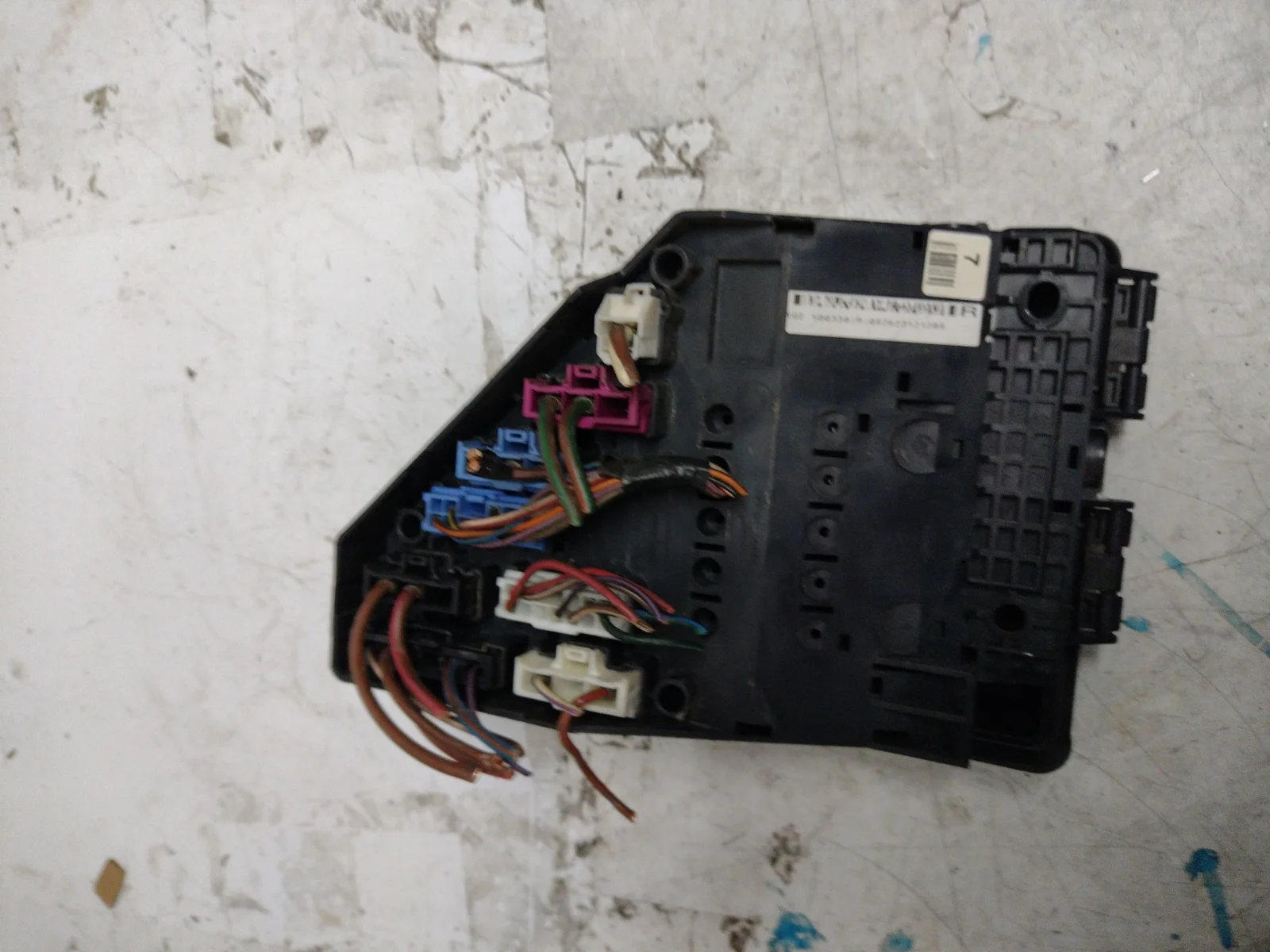 Foto de CAJA RELES / FUSIBLES LAND ROVER FREELANDER (LN) 2.0 Td4 CAT (112 CV / 82 KW) referencia YQE500330