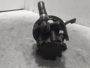 Foto de BOMBA DIRECCION CITROEN C5 BERLINA 2.0 HDi CAT (RHR / DW10BTED4) (136 CV / 100 KW) referencia 9637000880 foto 2