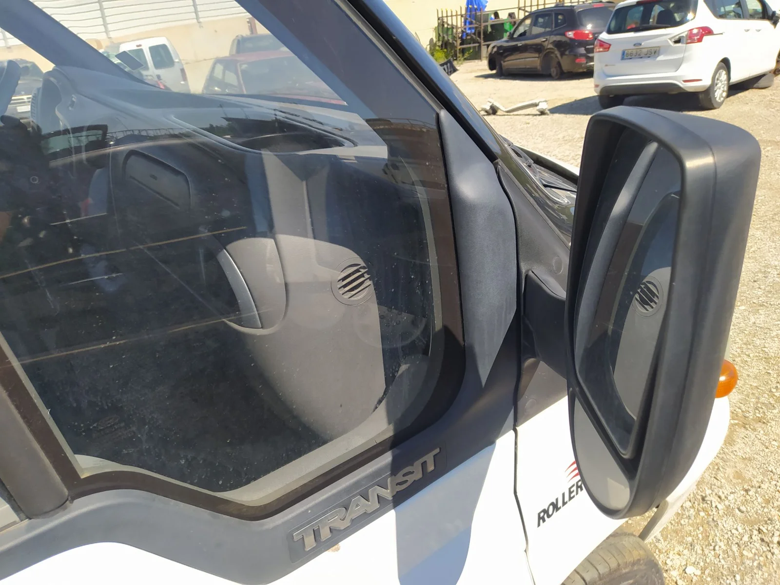 Foto de FARO DERECHO FORD TRANSIT CAJA ABIERTA (FY) 2.4 TDE CAT (120 CV / 88 KW) referencia 4696760