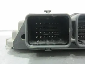 Foto de CENTRALITA MOTOR UCE RENAULT LAGUNA II (BG0) 1.9 dCi Diesel (120 CV / 88 KW) referencia 8200311539 foto 5