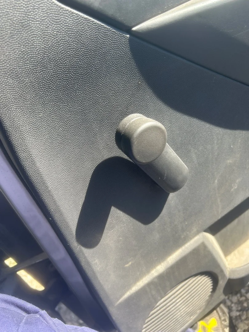 Foto de MANETA ELEVALUNAS TRASERA DERECHA OPEL MERIVA 1.6 16V (101 CV / 74 KW)