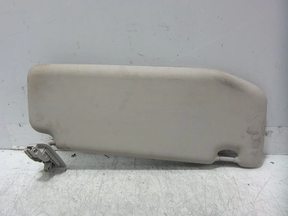 Foto de PARASOL IZQUIERDO CITROEN C4 CACTUS 1.2 12V VTi (82 CV / 60 KW) referencia 98069330BJ
