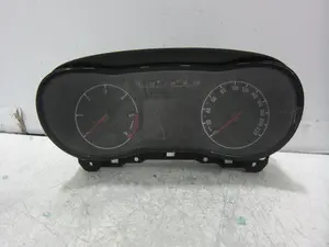 Foto de CUADRO INSTRUMENTOS OPEL CORSA E 1.2  (69 CV / 51 KW) referencia 367030224