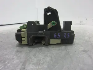 Foto de CERRADURA PUERTA TRASERA DERECHA OPEL VECTRA B BERLINA 2.0 DTI (101 CV / 74 KW) referencia 90503996 foto 6