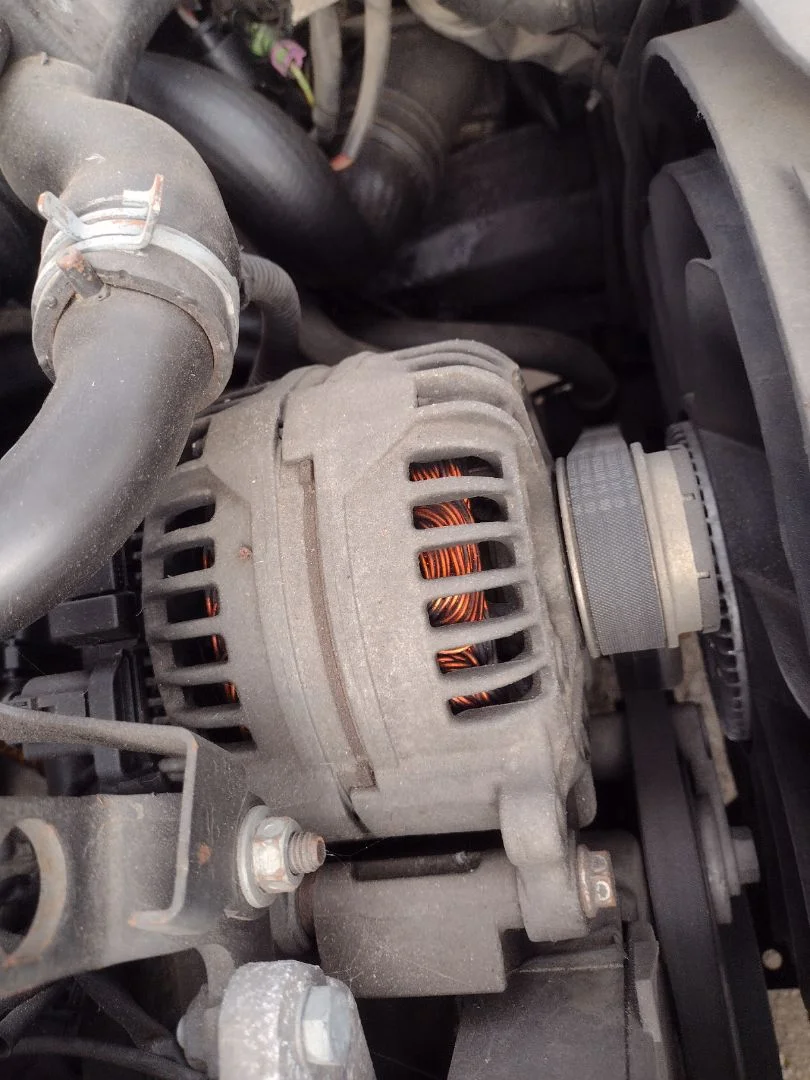 Foto de ALTERNADOR VOLKSWAGEN PASSAT BERLINA (3B3) 1.9 TDI (131 CV / 96 KW) referencia 074903018PV