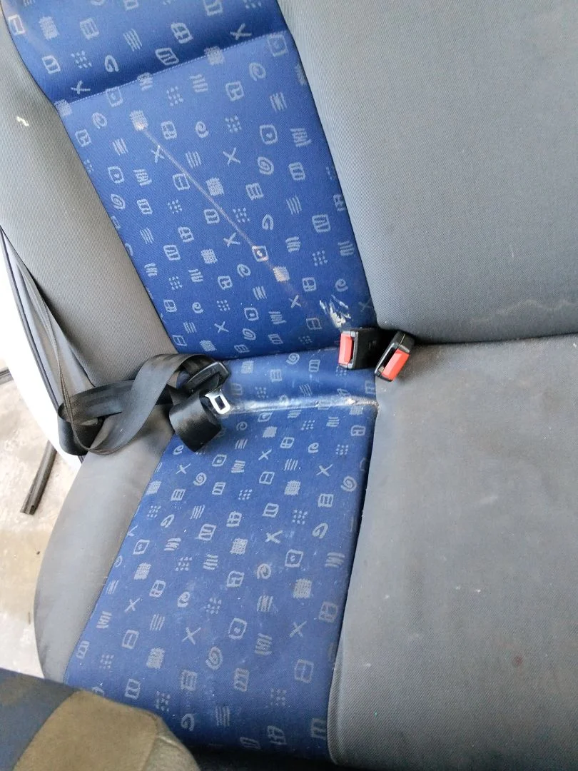 Foto de ENGANCHE CINTURON TRASERO CENTRAL SEAT IBIZA (6K1) 1.9 TDI (90 CV / 66 KW)