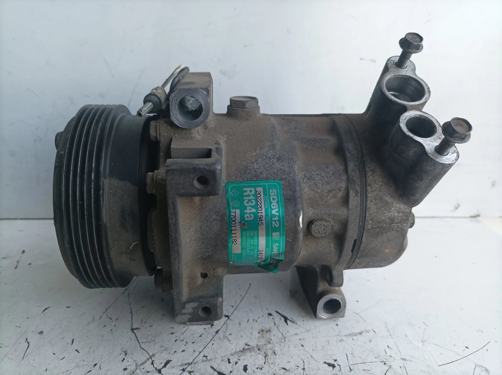 Foto de COMPRESOR AIRE ACONDICIONADO RENAULT CLIO II FASE I (B/CB0) referencia 7700111182