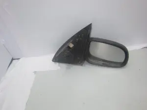 Foto de RETROVISOR DERECHO OPEL CORSA C 1.2 16V CAT (Z 12 XE / LW4) (75 CV / 55 KW) referencia 065022