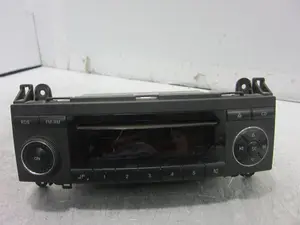 Foto de SISTEMA AUDIO / RADIO CD MERCEDES-BENZ CLASE A (BM 169) referencia A1698200086