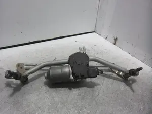 Foto de MOTOR LIMPIA DELANTERO OPEL CROSSLAND X 1.2  (110 CV / 81 KW) referencia 3397021919