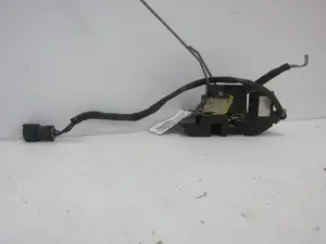 Foto de CERRADURA PUERTA DELANTERA IZQUIERDA KIA CARENS (RS) 2.0 Turbodiesel CAT (113 CV / 83 KW) foto 2