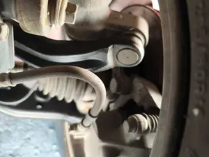 Foto de PINZA DE FRENO DELANTERA IZQUIERDA NISSAN PRIMERA BERLINA (P12) 2.2 16V Turbodiesel CAT (126 CV / 93 KW) referencia 410114U10A foto 2