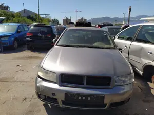Foto de PARAGOLPES DELANTERO AUDI A4 AVANT (8E) 1.9 TDI (131 CV / 96 KW)