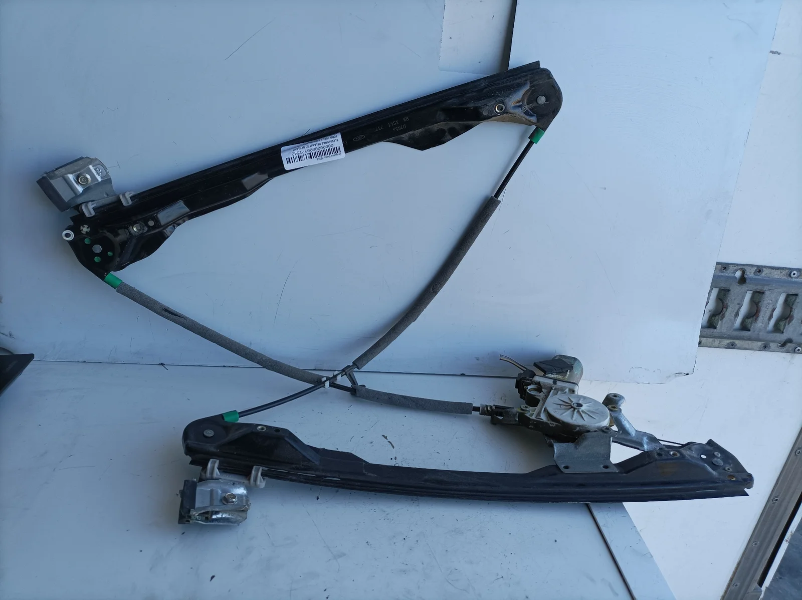 Foto de ELEVALUNAS DELANTERO DERECHO FORD FOCUS BERLINA (CAK) referencia D2R5A