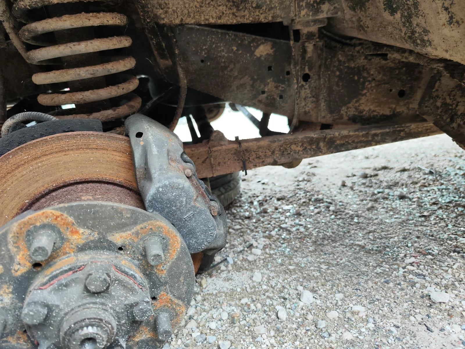 Foto de BRAZO SUSPENSION DELANTERO IZQUIERDO LAND ROVER DISCOVERY (LT) 4.0 V8 CAT (185 CV / 136 KW) referencia RBJ500232