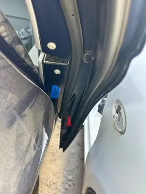 Foto de CERRADURA PUERTA TRASERA DERECHA BMW SERIE 5 TOURING (E39) 2.0 24V (150 CV / 110 KW)