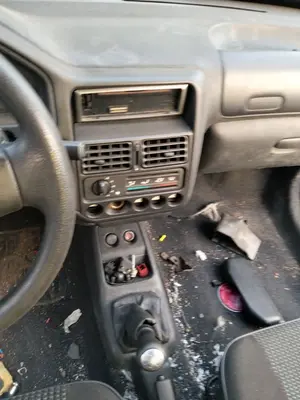 Foto de CONSOLA CENTRAL PEUGEOT 106 (S2) 1.1  (60 CV / 44 KW)
