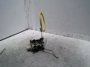Foto de CERRADURA PUERTA DELANTERA DERECHA AUDI A3 (8L) 1.9 TDI (101 CV / 74 KW) referencia 8L1837016C foto 3
