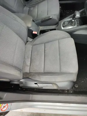 Foto de ASIENTO DELANTERO DERECHO VOLKSWAGEN GOLF V (1K1)(10.2003) 1.4 16V TSI (170 CV / 125 KW)
