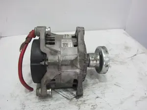 Foto de ALTERNADOR FORD FOCUS FAMILIAR (CAK) 1.8 TDDI Turbodiesel CAT (90 CV / 66 KW) referencia 22010710716 foto 2