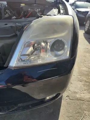 Foto de FARO IZQUIERDO OPEL VECTRA C BERLINA 2.2 16V DTI CAT (Y 22 DTR / L50) (125 CV / 92 KW) referencia 93171428
