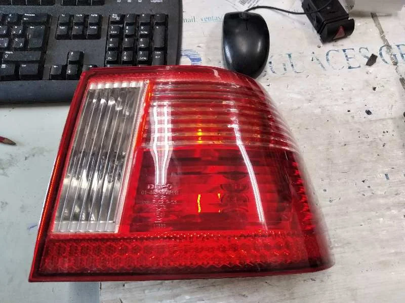 Foto de PILOTO TRASERO DERECHO SEAT IBIZA (6K1) 1.9 TDI (90 CV / 66 KW) referencia 6K6945112G