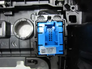 Foto de CONSOLA CENTRAL CITROEN C5 AIRCROSS 1.2 12V e-THP / PureTech (131 CV / 96 KW) referencia 98183646YC foto 2
