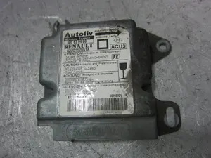 Foto de CENTRALITA AIRBAG RENAULT MEGANE I FASE 2 CLASSIC (LA...) 1.4 16V (95 CV / 70 KW) referencia 8200117651A foto 1