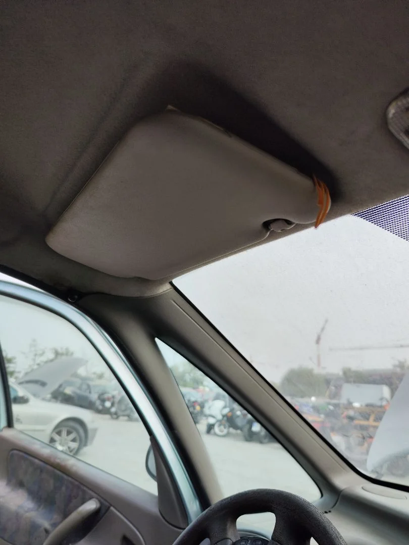 Foto de PARASOL IZQUIERDO CITROEN XSARA PICASSO 2.0 HDi CAT (RHY / DW10TD) (90 CV / 66 KW)