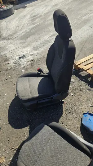 Foto de ASIENTO DELANTERO IZQUIERDO OPEL CROSSLAND X 1.2 (110 CV / 81 KW) foto 2