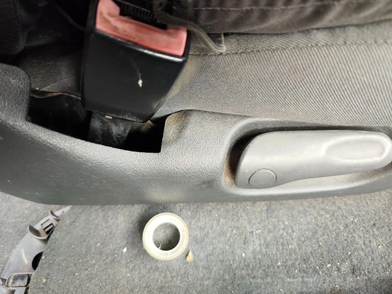 Foto de PRETENSOR AIRBAG IZQUIERDO VOLKSWAGEN SHARAN (7M6/7M9) 1.9 TDI (116 CV / 85 KW)
